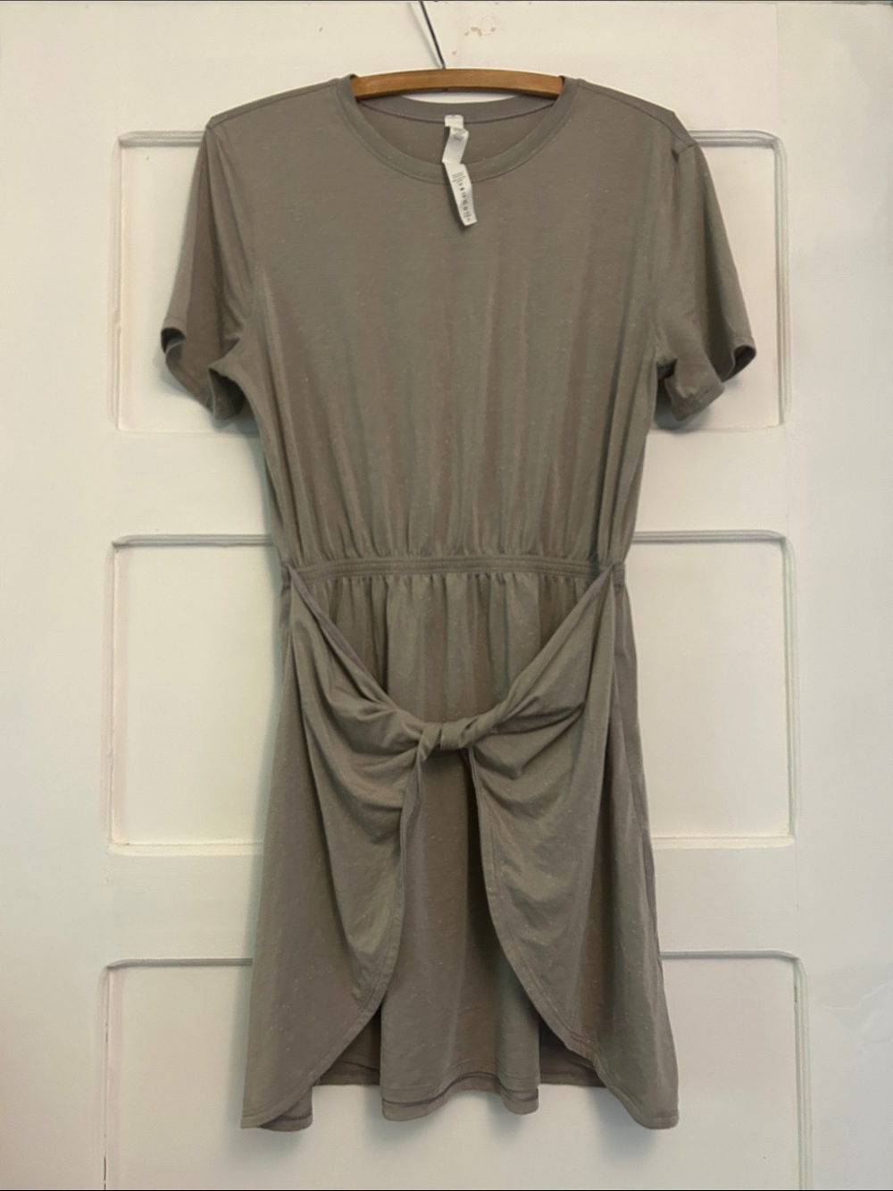 lululemon athletica Short Sleeve Tee in Light Taupe with White Speckle